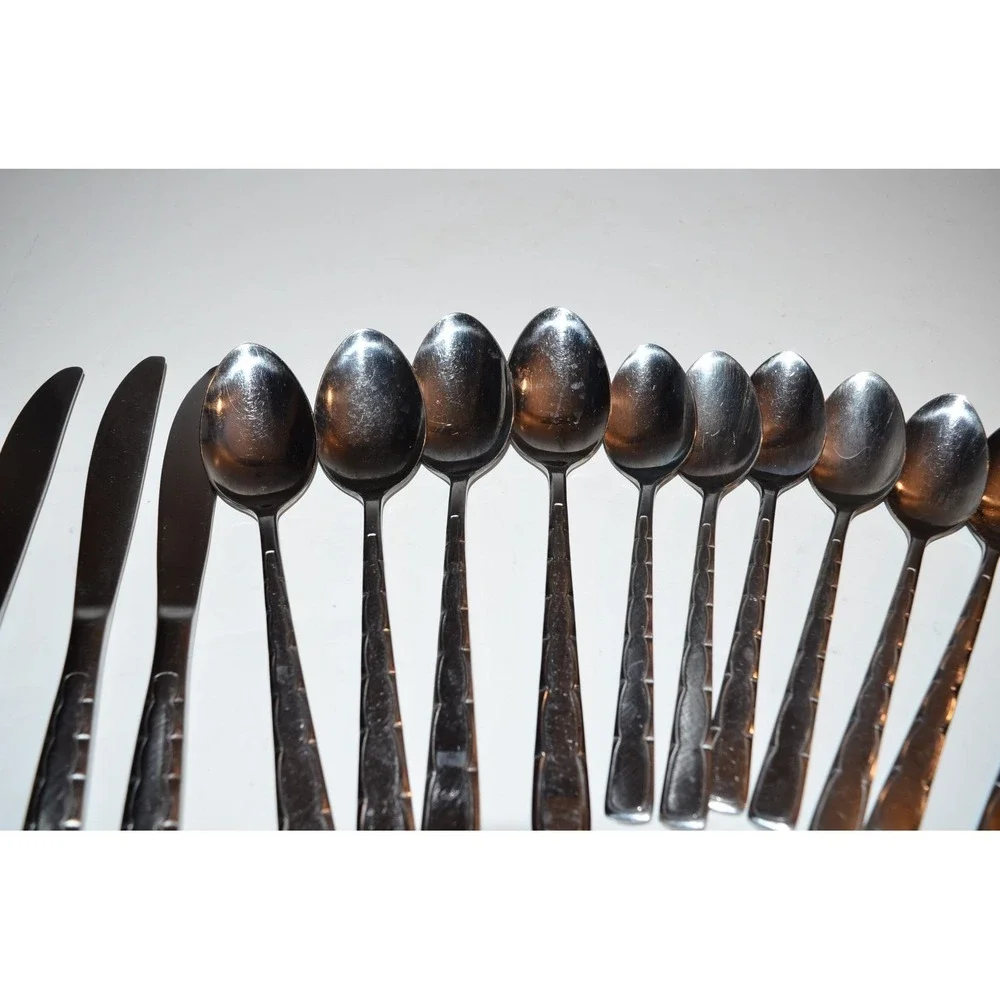 Reed & Barton Rebacraft Swagger Stainless Steel Flatware Set 20 pcs See Photos